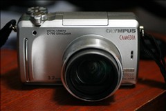 OLYMPUS C-760 UltraZoom