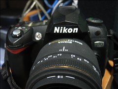 Nikon D70