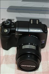 OLYMPUS E-300