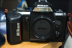 Nikon F401