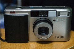 RICOH GR10