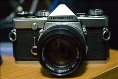 OLYMPUS OM-1