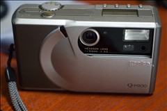 KONICA Q-M200