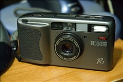 RICOH R1