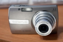 OLYMPUS 810