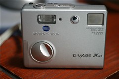 KONICA MINOLTA DIMAGE X21