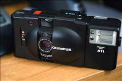 OLYMPUS XA2