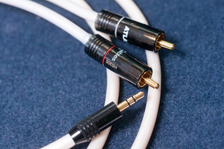 Atlas Element Symmetrical, 3.5mm to 2 RCA