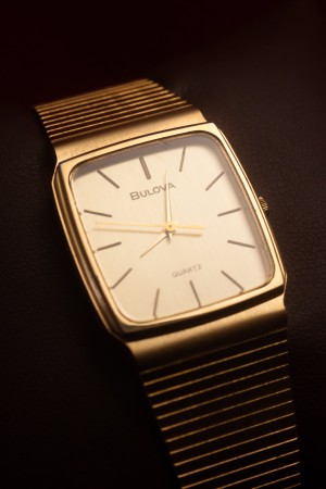 BULOVA Quartz