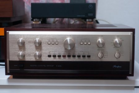 Accuphase C-200L