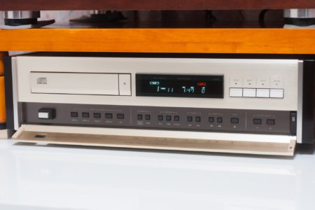 Accuphase DP-70V